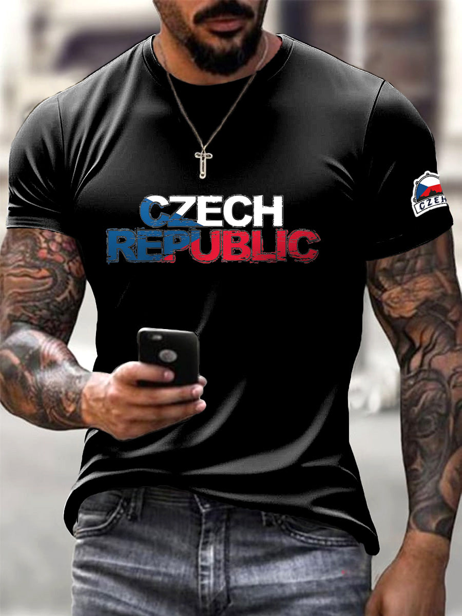 Minimalistická trička s černou českou vlajkou pro muže
